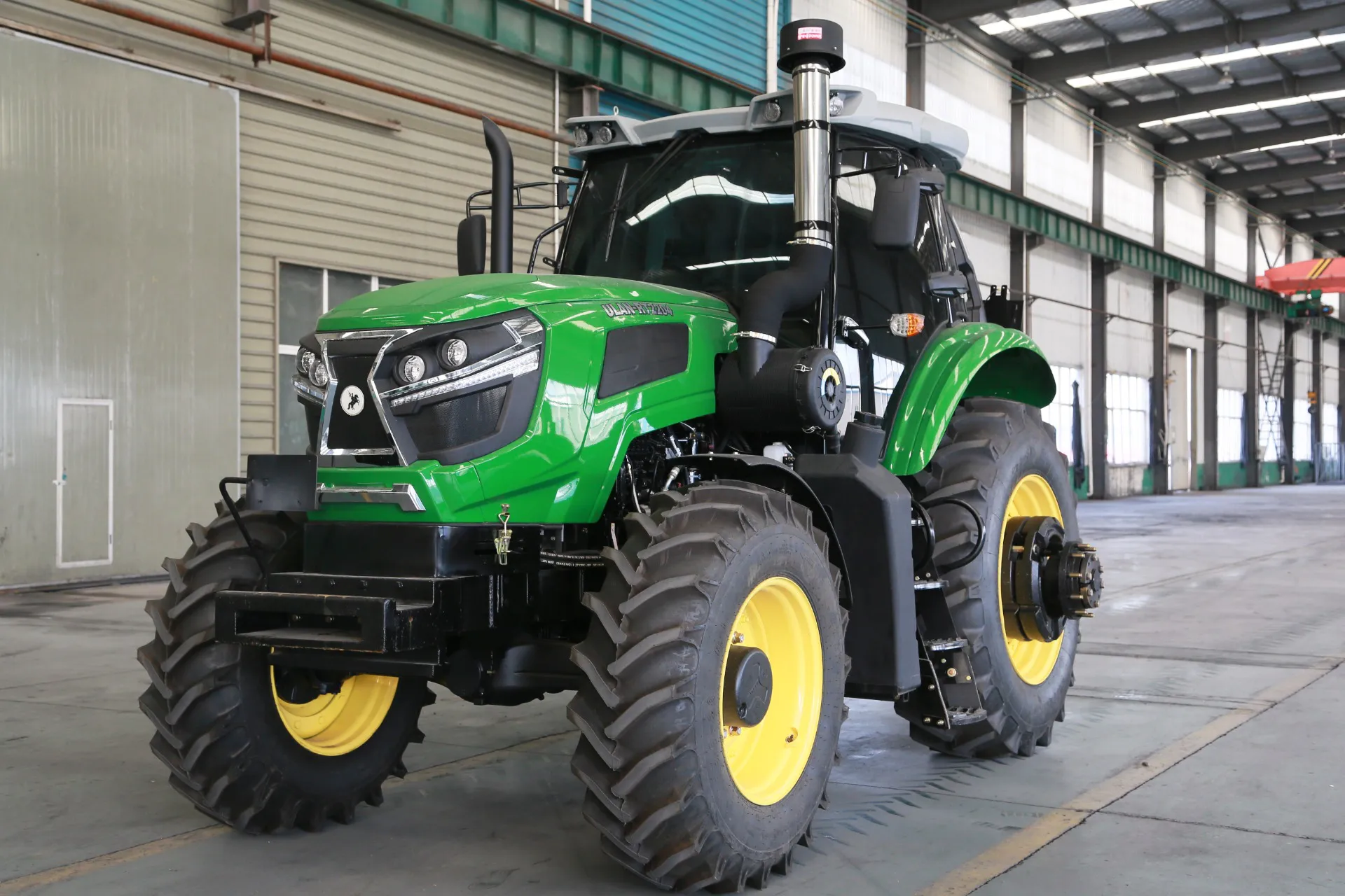 180-260HP Wheeled Tractor